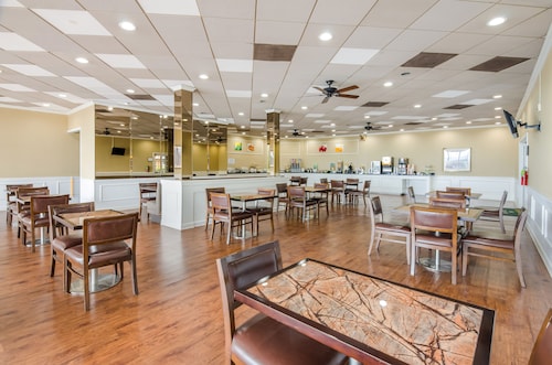 Quality Inn Roanoke Airport