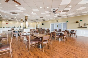 Free daily buffet breakfast - Quality Inn Roanoke Airport (Roanoke)