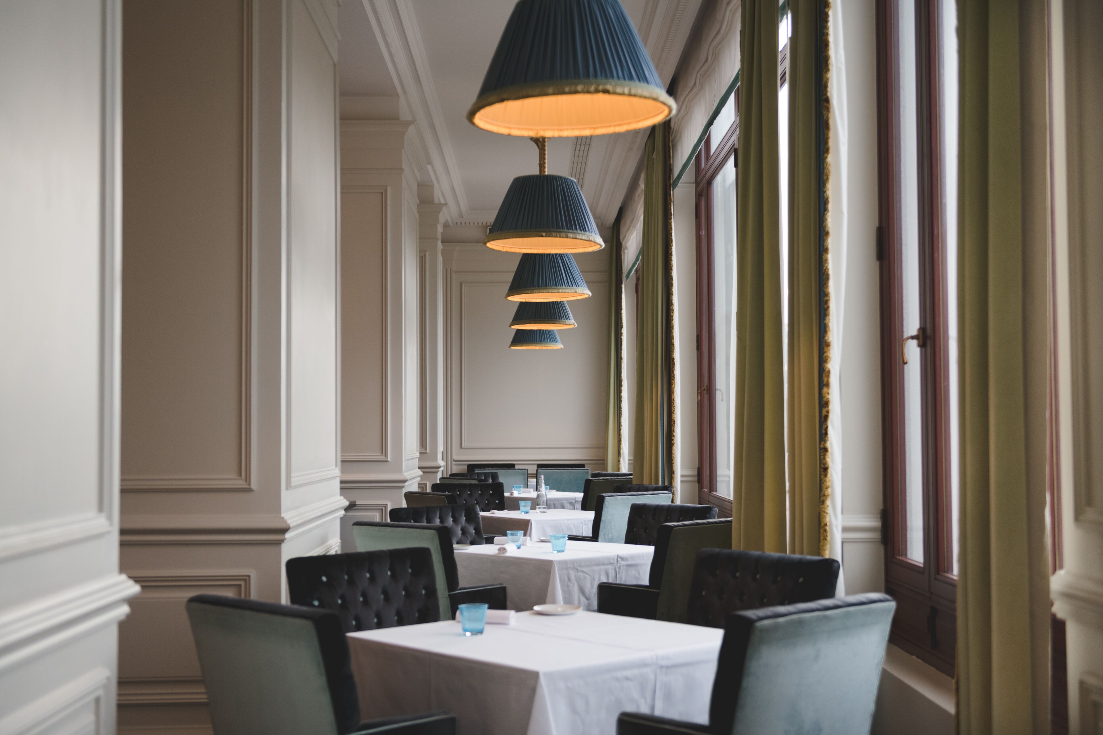 breakfast, lunch and dinner served