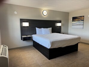 Zimmer, 1 King-Bett, Nichtraucher | Schreibtisch, Verdunkelungsvorhänge, Bügeleisen/Bügelbrett