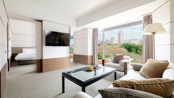 Junior Suite, 1 King Bed