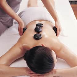雙人療程室、熱水浴缸、蒸氣室、身體療程、芳香療法、熱石按摩