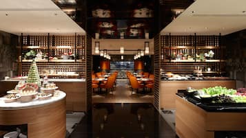 Tai Pan Room with Tai Pan Benefit | Restaurant