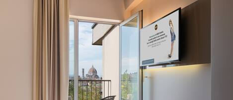 Coffres-forts dans les chambres, bureau, rideaux occultants