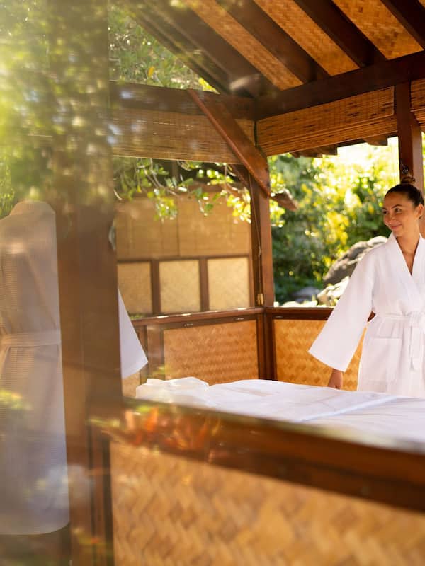 Sauna, steam room, body treatments, hot stone massages