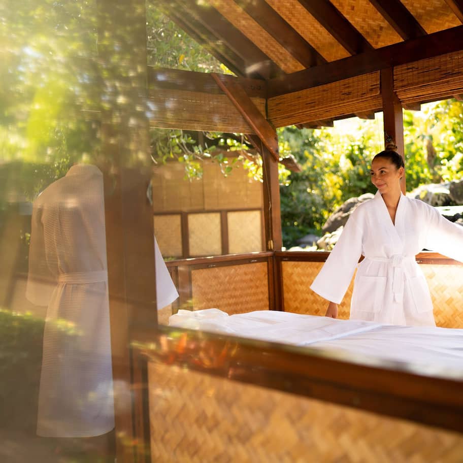 Sauna, steam room, body treatments, hot stone massages