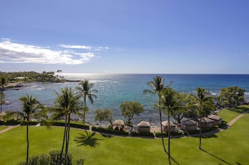 Hotel room view looking out at Fairmont Orchid
