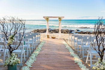 Outdoor wedding area at Fairmont Orchid