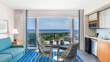 Suite, 1 Bedroom, Ocean View | Premium bedding, in-room safe, desk, blackout drapes