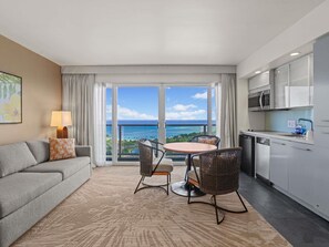 Suite, 1 Bedroom, Ocean View | Premium bedding, in-room safe, desk, blackout curtains