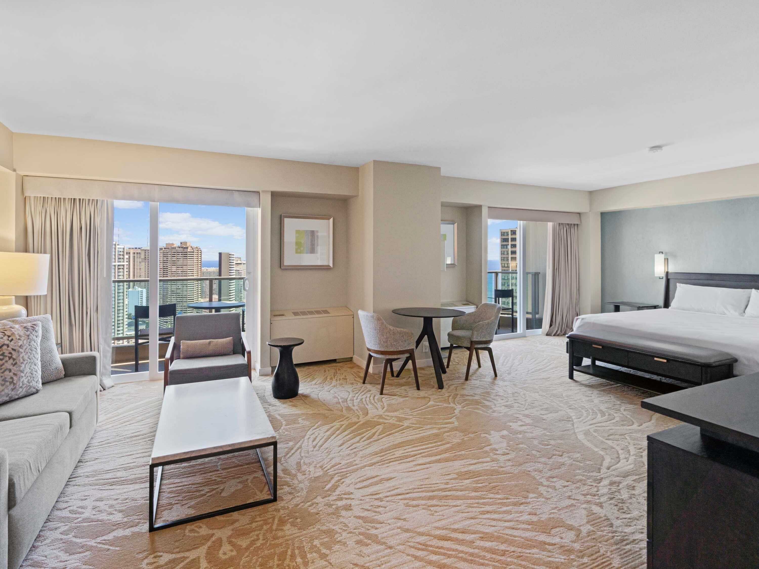 Suite junior | Ropa de cama de alta calidad y caja de seguridad en la habitación 