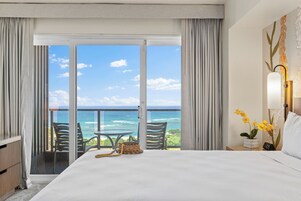 Suite, 1 Bedroom, Ocean View | Premium bedding, in-room safe, desk, blackout drapes