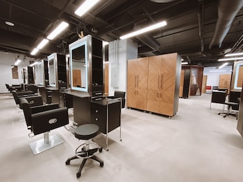 Hot stone massages, Thai massages, facials at Ala Moana Hotel by Mantra