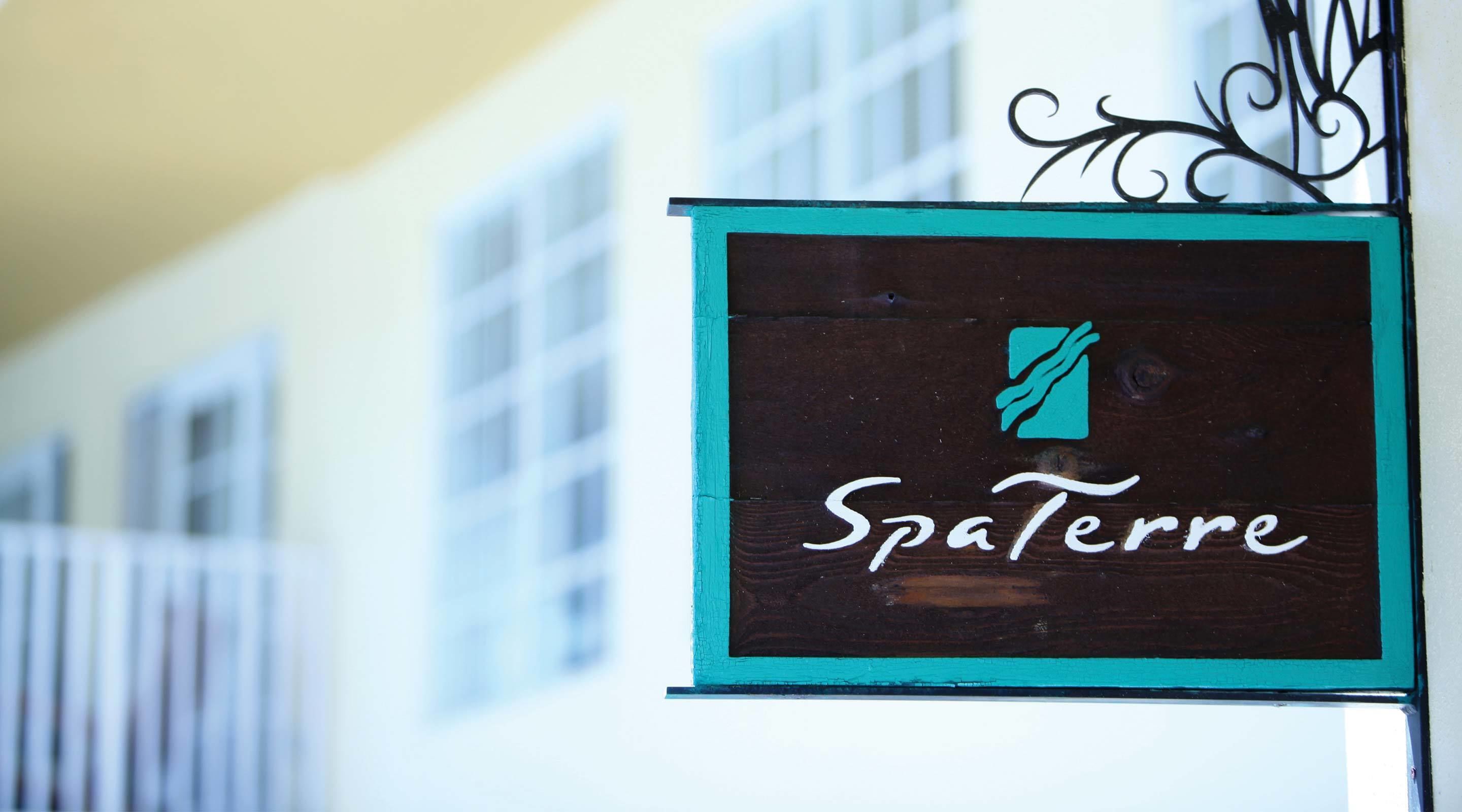 couples treatment room(s), body treatments, aromatherapy