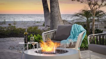 Room, 2 Queen Beds (Lanai Partial View) | Terrace/patio
