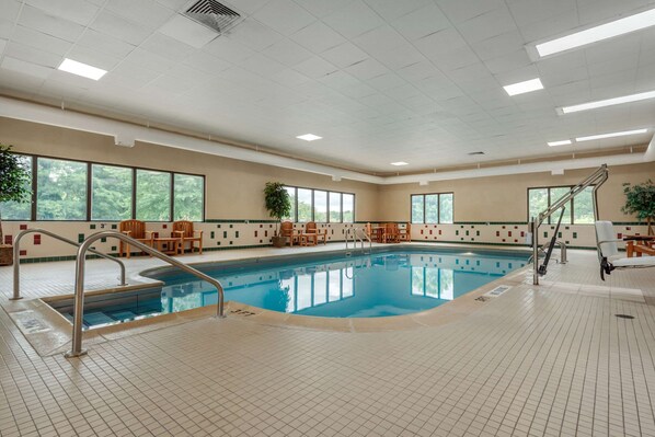 Indoor pool, pool loungers