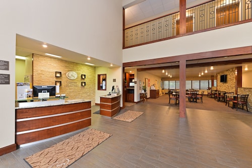 Comfort Suites near Route 66