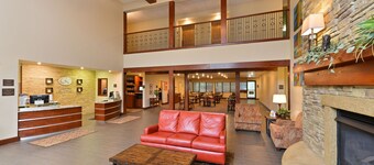 Comfort Suites near Route 66