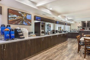 Gratis morgenmadsbuffet hver dag