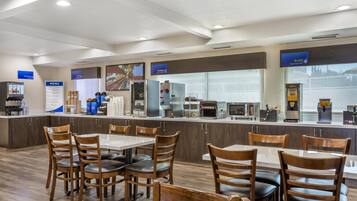 Free daily buffet breakfast