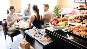 Daily buffet breakfast (CHF 26 per person)