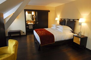 Sábanas italianas Frette, ropa de cama de alta calidad y minibar 