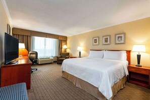 Executive Room, 1 Katil Raja (King), Non Smoking | Peralatan tempat tidur premium, tilam berlapik, meja 