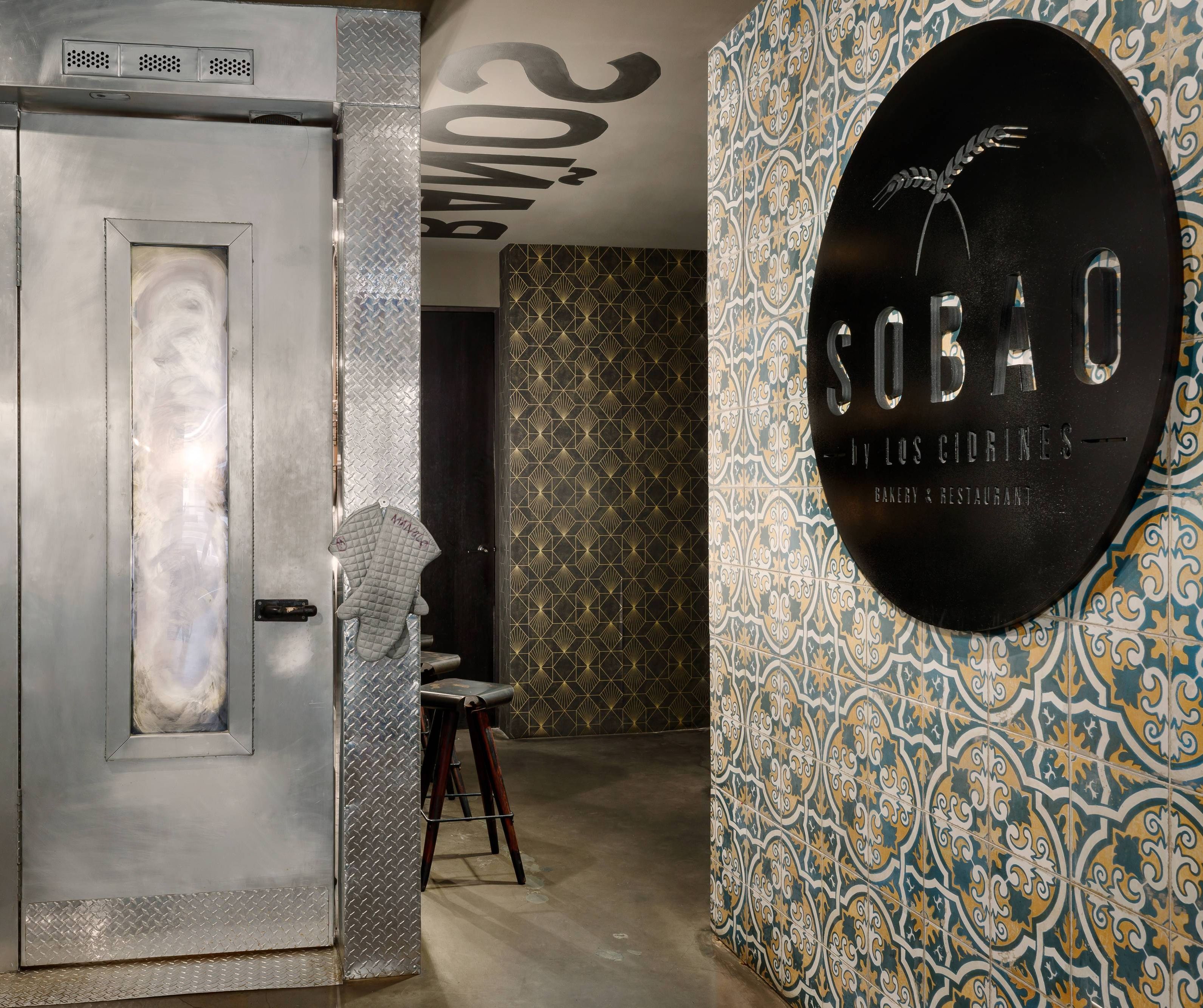 lunch and dinner served, spanish cuisine