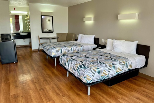 Blackout drapes, WiFi (free), bed sheets