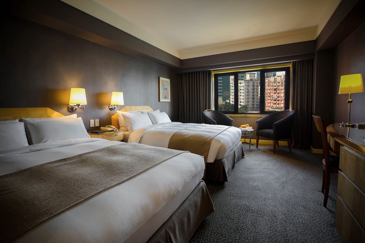 deluxe large twin | view from room