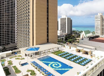 Hilton Waikiki Beach Resort & Spa