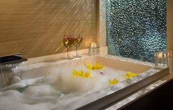 Hair dryer, towels, soap, shampoo at Hilton Waikiki Beach