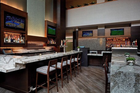 Crystal Gateway Marriott - Image 69