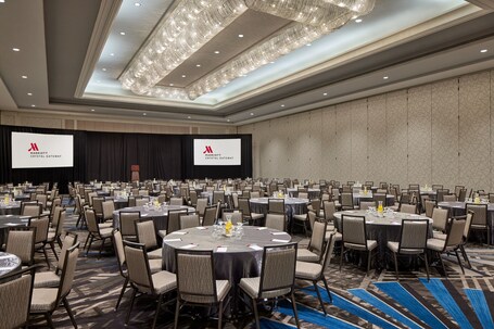 Crystal Gateway Marriott - Image 52