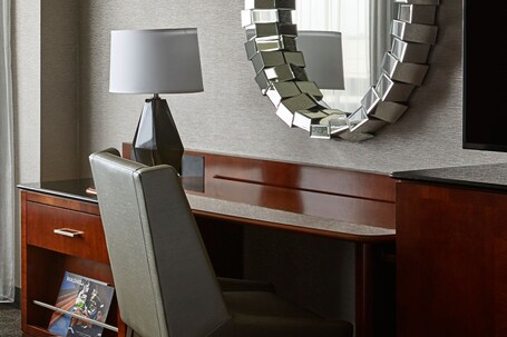 Crystal Gateway Marriott - Image 48