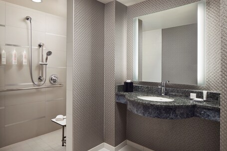 Crystal Gateway Marriott - Image 31