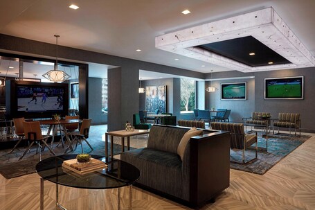 Crystal Gateway Marriott - Image 35