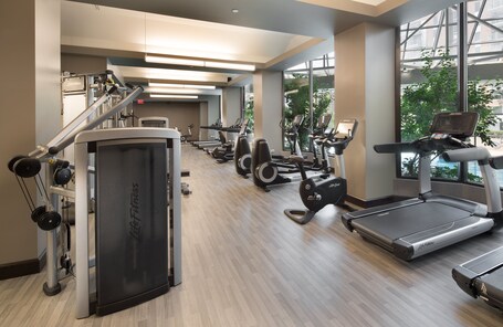Crystal Gateway Marriott - Image 2