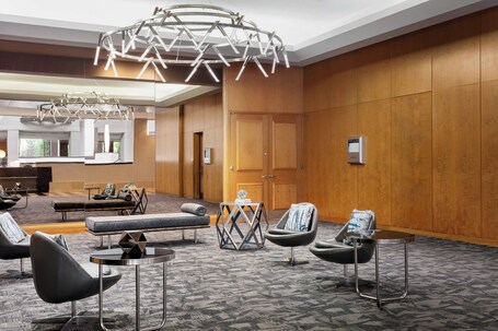 Crystal Gateway Marriott - Image 17