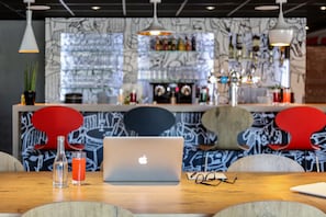 Bar (in der Unterkunft)