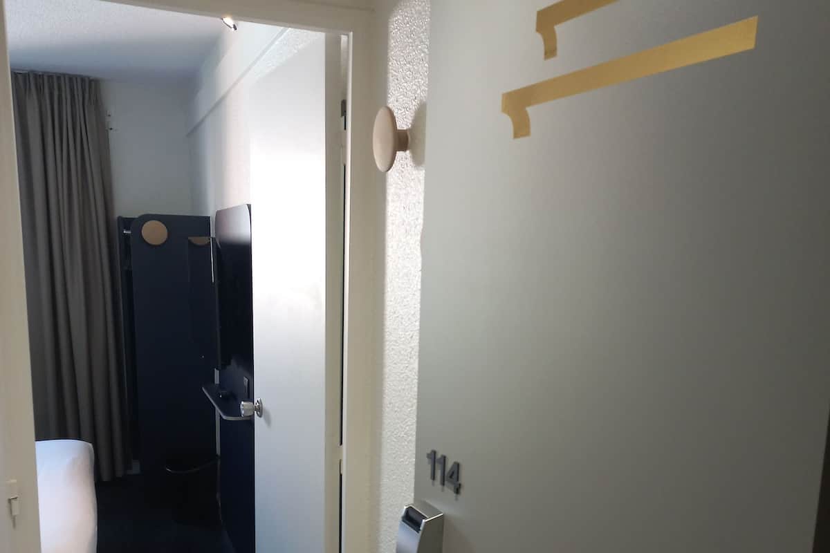 Chambre Double Standard, 1 lit double