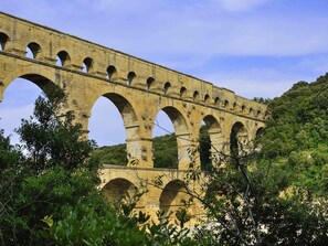 Miscellaneous - ibis Orange Centre Echangeur A7 A9 (Orange)