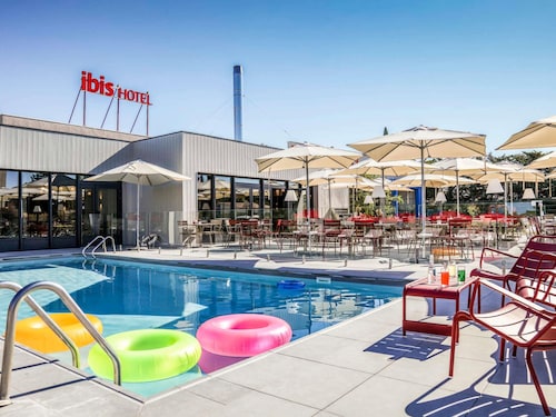 ibis Orange Centre Echangeur A7 A9