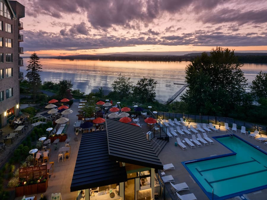 1 bedroom, premium bedding, pillow-top beds, in-room safe