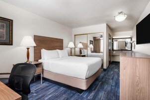 Colchones con pillow-top, escritorio y espacio para trabajar con laptop 