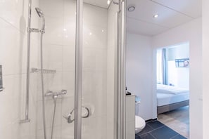 Standard Single Room | Bathroom - Sorell Hotel Rex Zürich (Zürich)