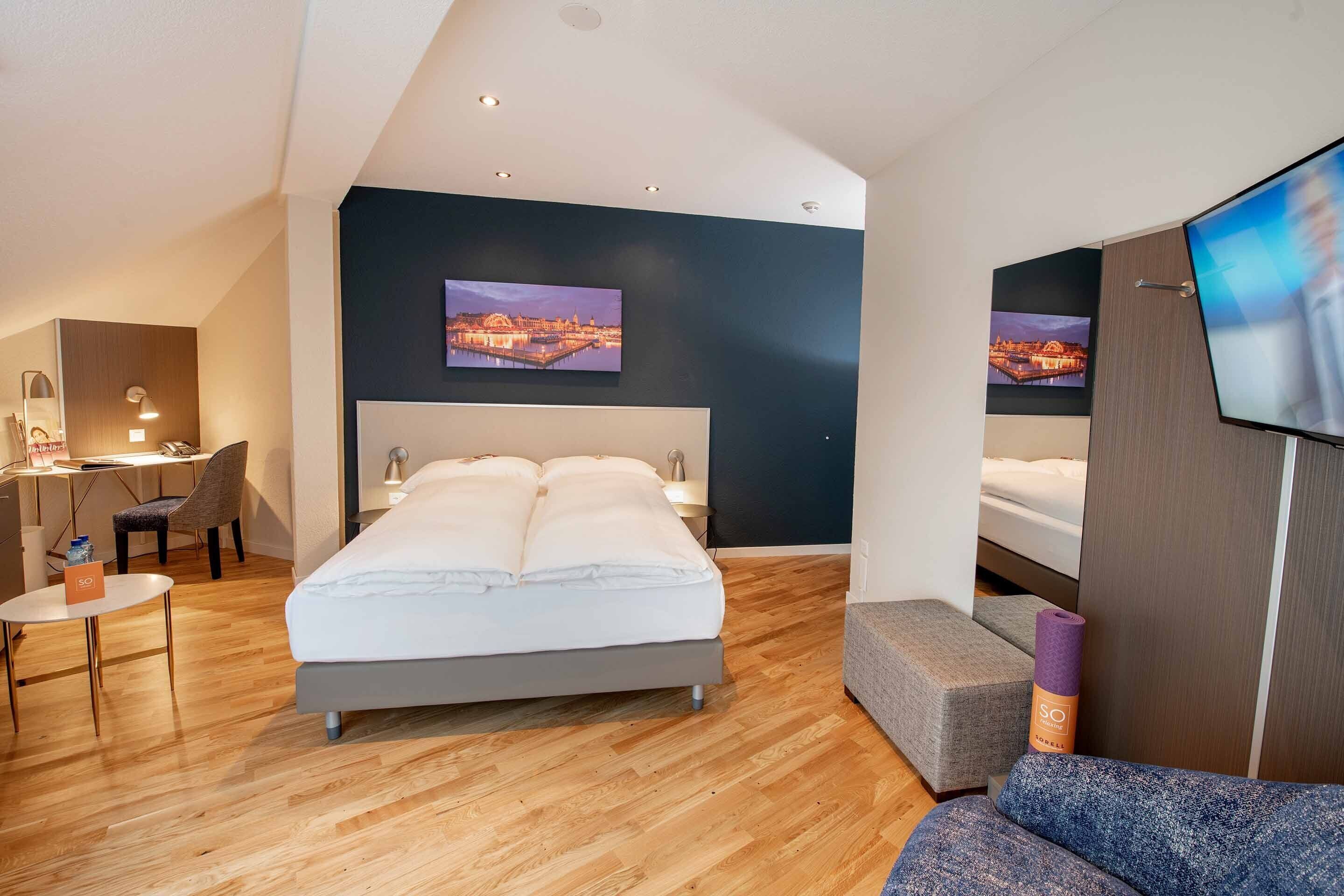 superior room | hypo-allergenic bedding, minibar, in-room safe, desk