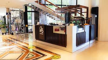 2 restaurants, breakfast, lunch, dinner served; Italian cuisine