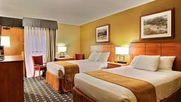 Escritorio, tabla de planchar con plancha y cunas