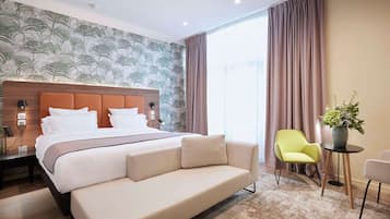 Chambre Lit King-Size Supérieure | Literie de qualité supérieure, matelas Select Comfort, minibar